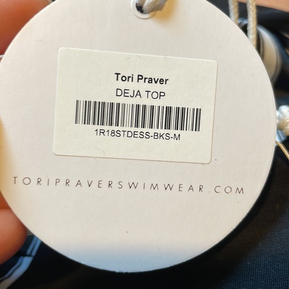 NWT Tori Praver Deja Swim Top. Medium - Picture 6 of 7